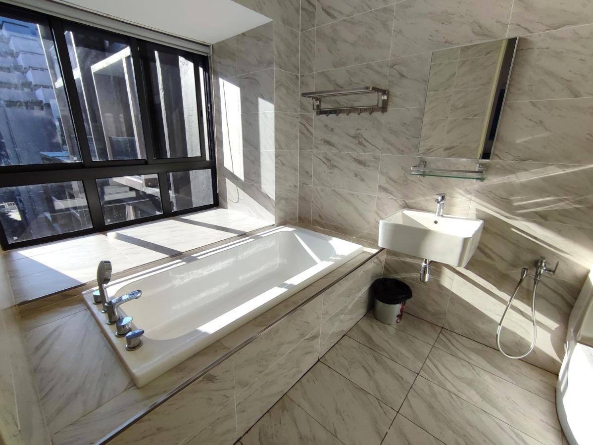 Melaka Town - Imperio Residence Studio With Bathtub Ngoại thất bức ảnh
